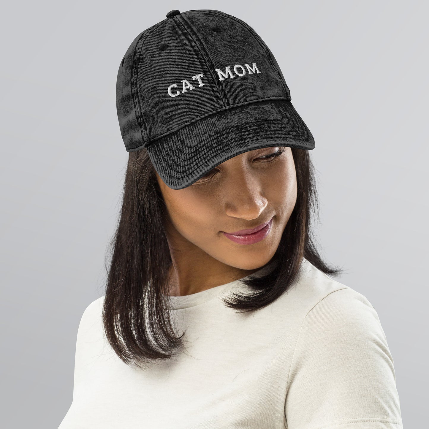 cat mom - Vintage Embroidered Hat